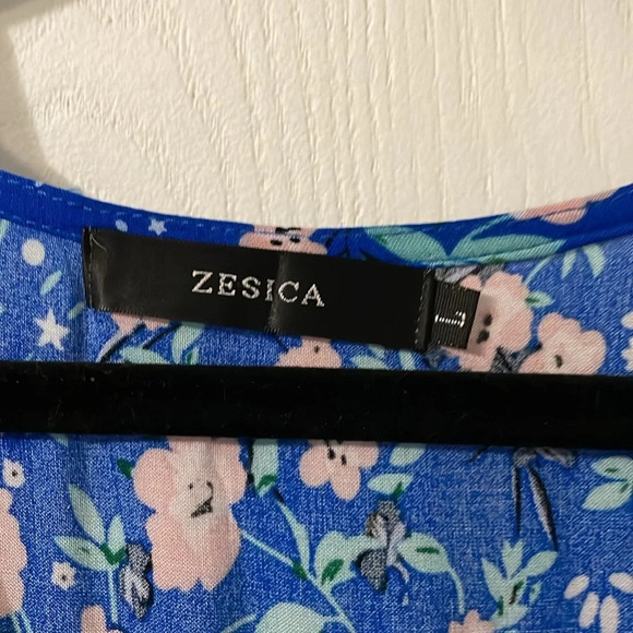 Zesica floral wrap dress size large - Picture 4 of 4